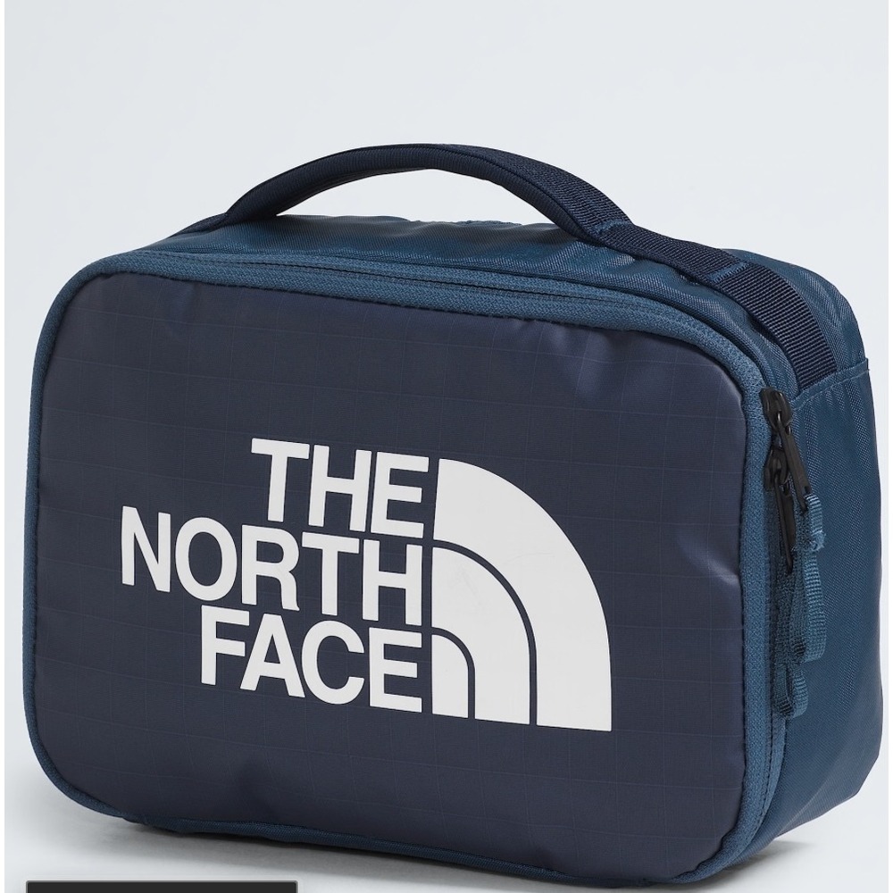 The North Face Shady Blue/Summit Navy Base Camp Voyager Toiletry Kitt